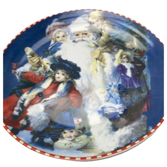 Vintage Christmas Plate Decor Santa and Children Decor Plate Holiday Themed - Picture 1 of 8
